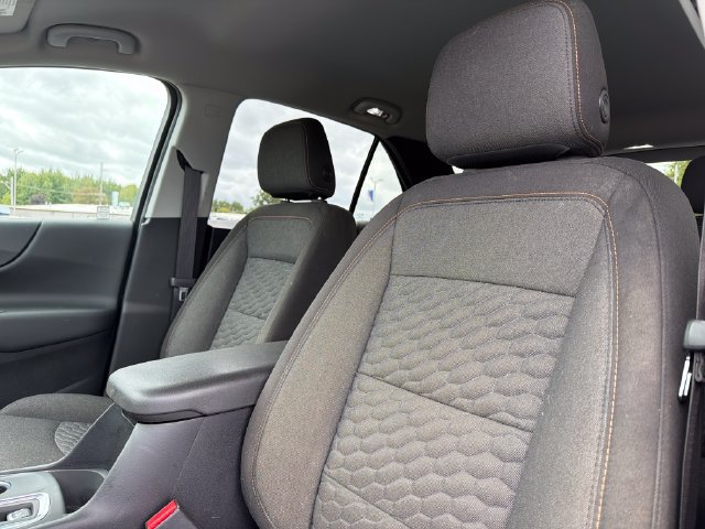 Used 2020 Chevrolet Equinox LT w/ Driver Convenience Package FWD image 15