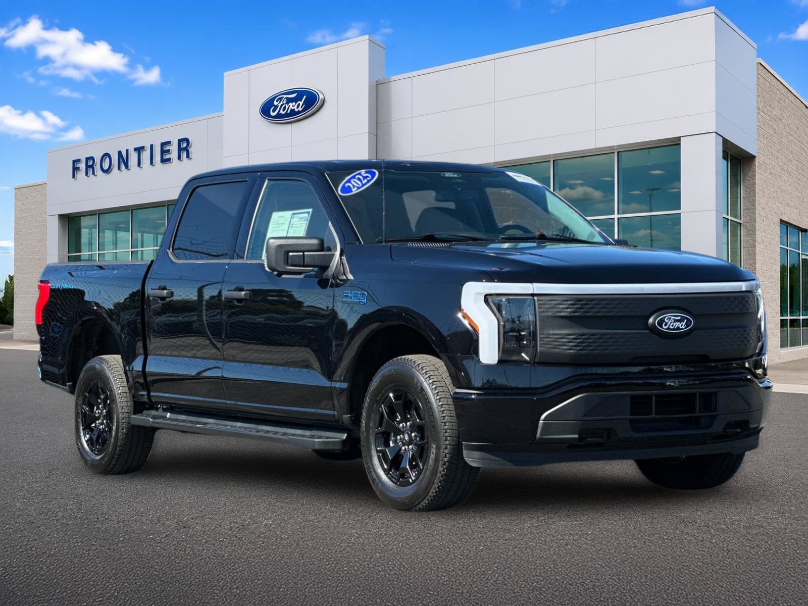 Used 2025 Ford F150 Lightning XLT AWD/4WD image 1