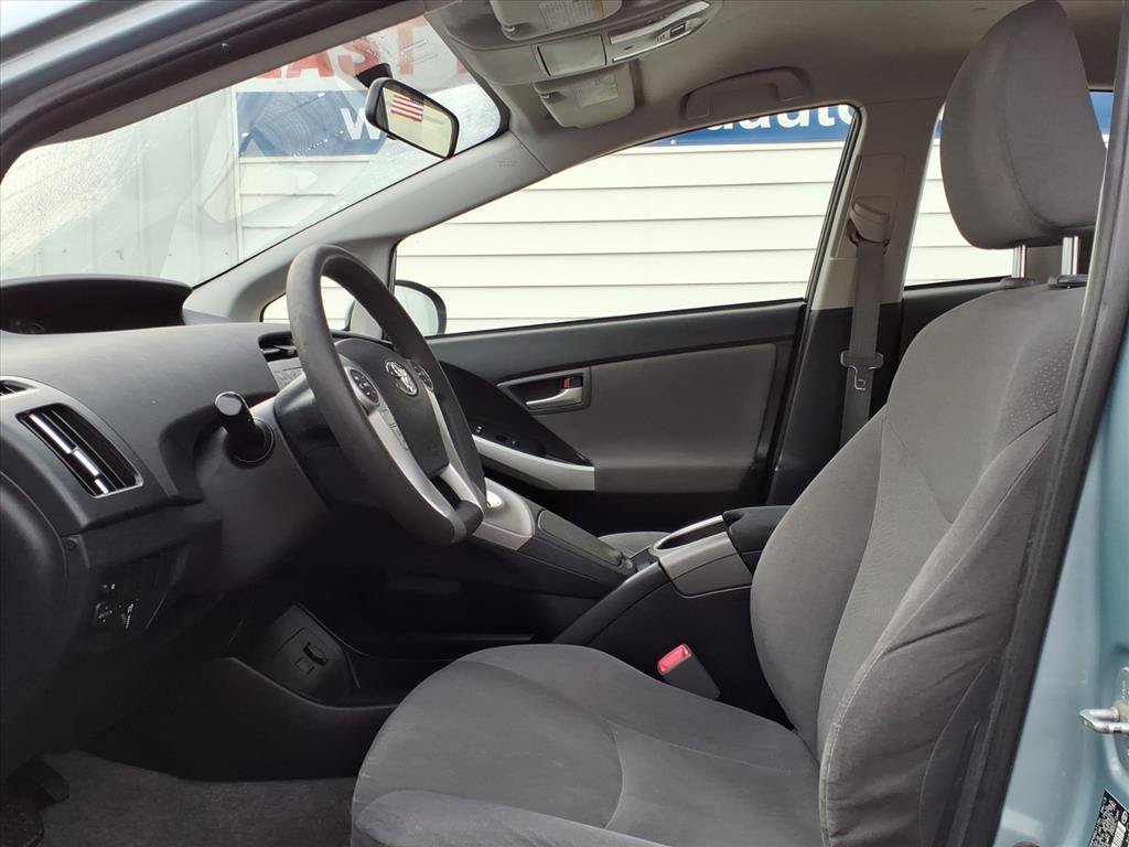 Used 2013 Toyota Prius Two FWD image 8