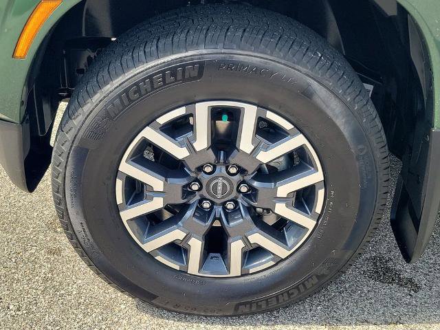 Certified 2025 Nissan Frontier SL AWD/4WD image 12