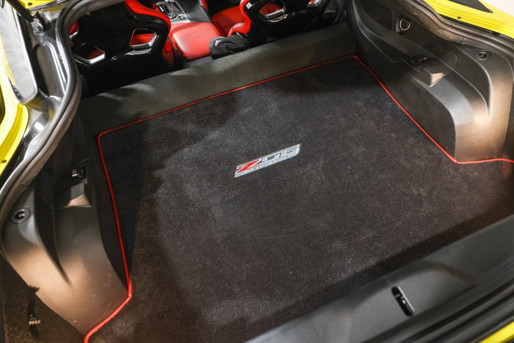 Used 2016 Chevrolet Corvette Z06 w/ 3LZ Preferred Equipment Group RWD image 44