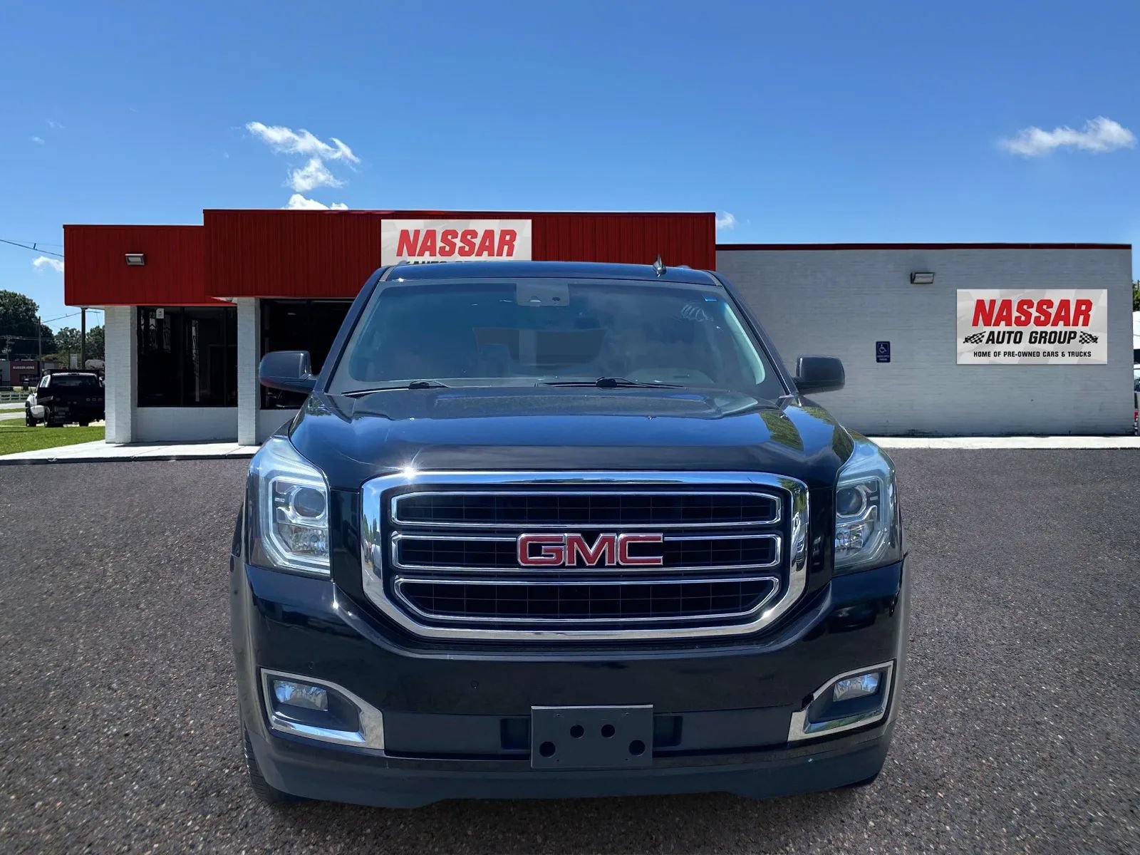 Used 2015 GMC Yukon SLT w/ Open Road Package AWD/4WD image 2