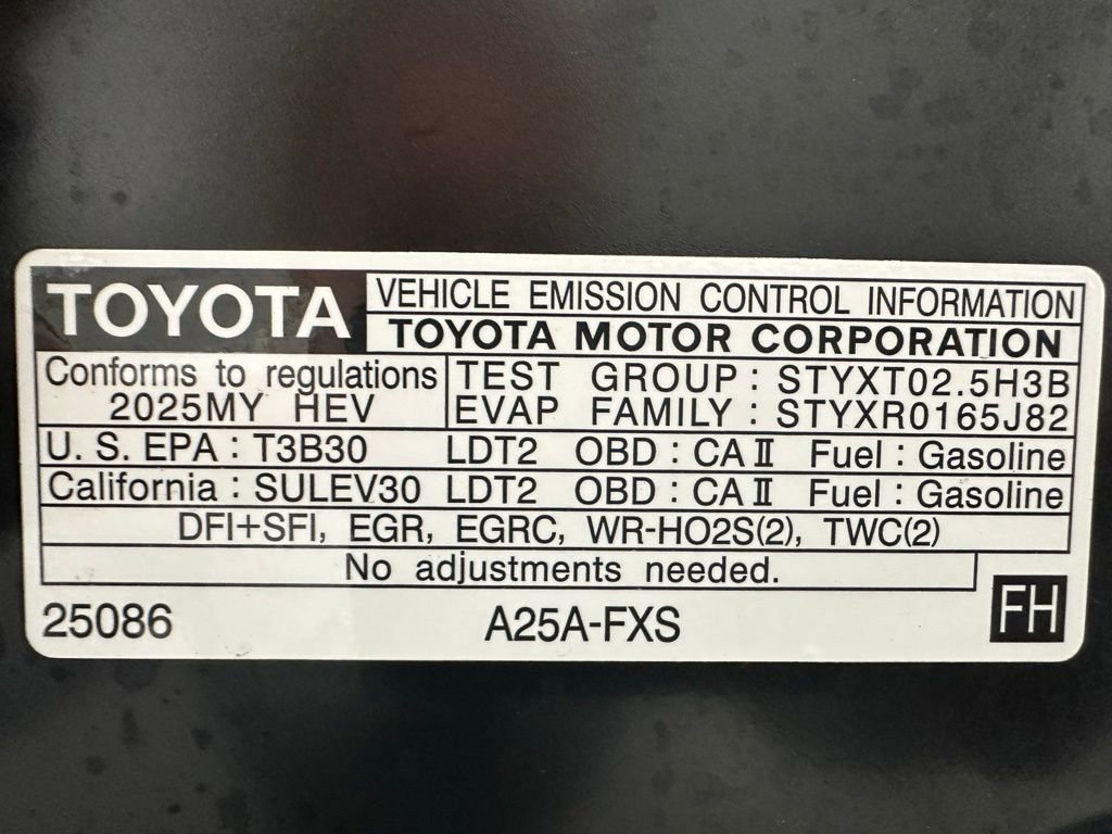 Used 2025 Toyota RAV4 LE AWD/4WD image 69