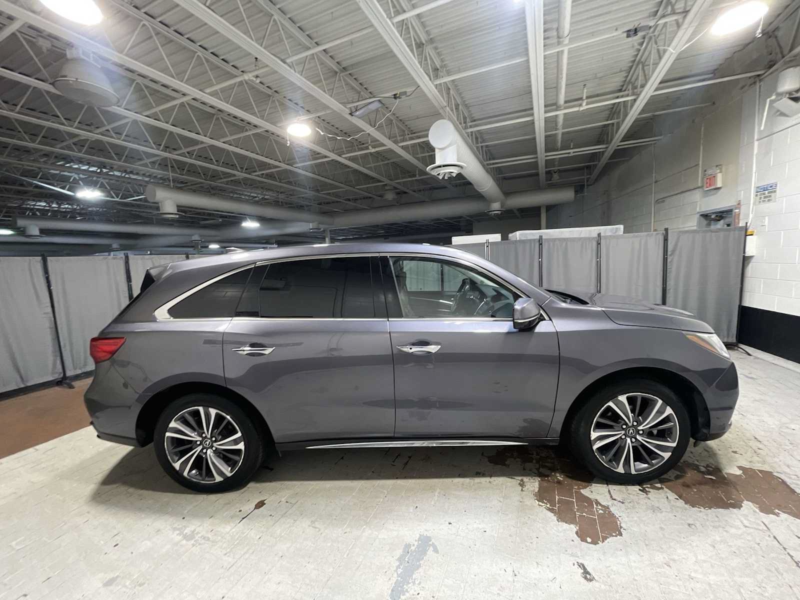 Used 2019 Acura MDX w/ Technology Package AWD/4WD image 27