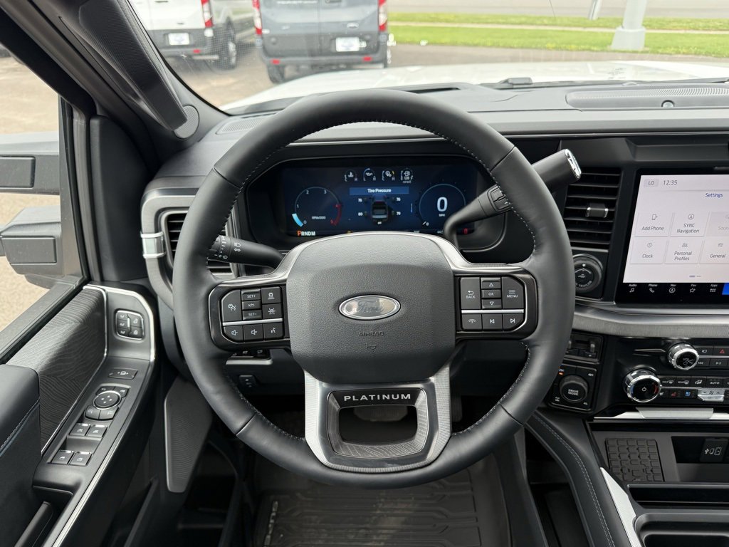 New 2025 Ford F350 Platinum w/ FX4 Off-Road Package image 24