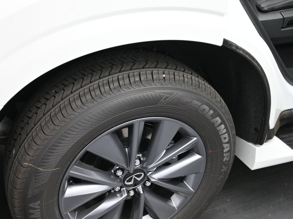 Certified 2026 INFINITI QX80 Pure w/ Cargo Package AWD/4WD image 24