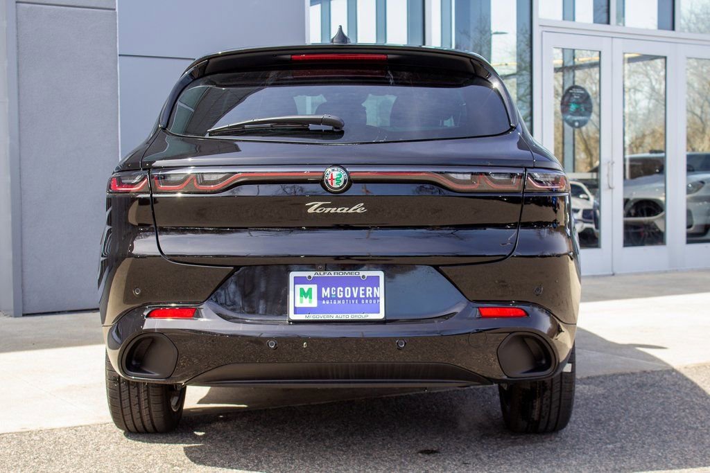 Used 2025 Alfa Romeo Tonale w/ Active Assist Package image 9