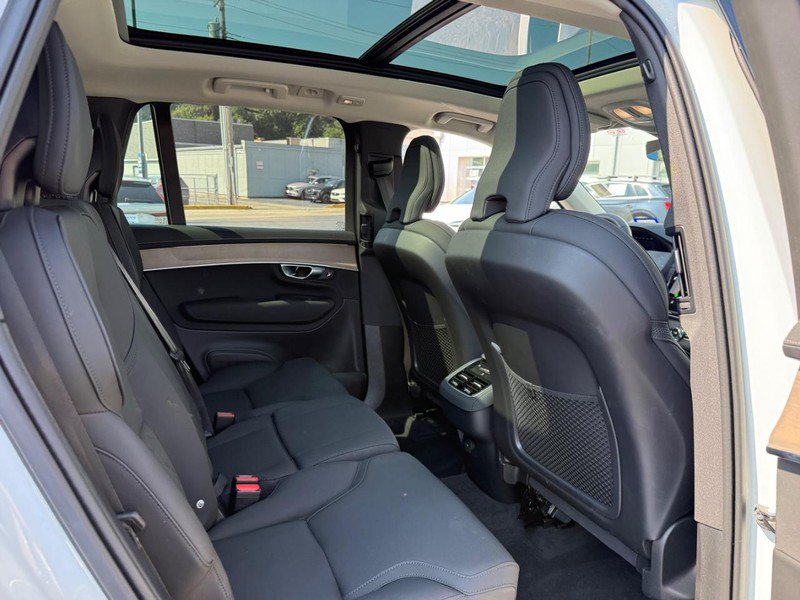 Certified 2026 Volvo XC90 B6 Plus AWD/4WD image 11