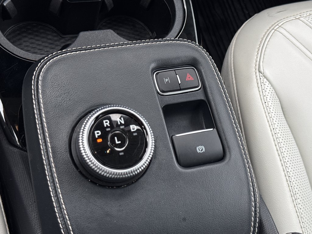 Used 2021 Ford Mustang Mach-E Premium AWD/4WD image 27