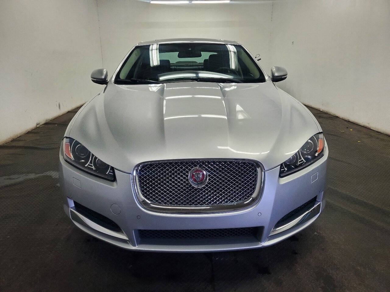 Used 2015 Jaguar XF Sport AWD/4WD image 2