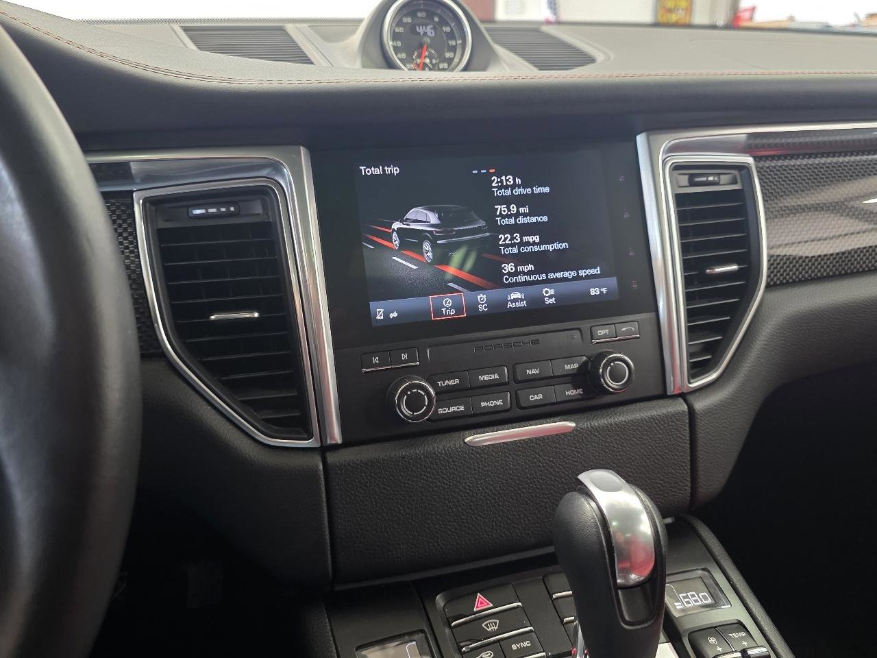 Used 2017 Porsche Macan GTS AWD/4WD image 18