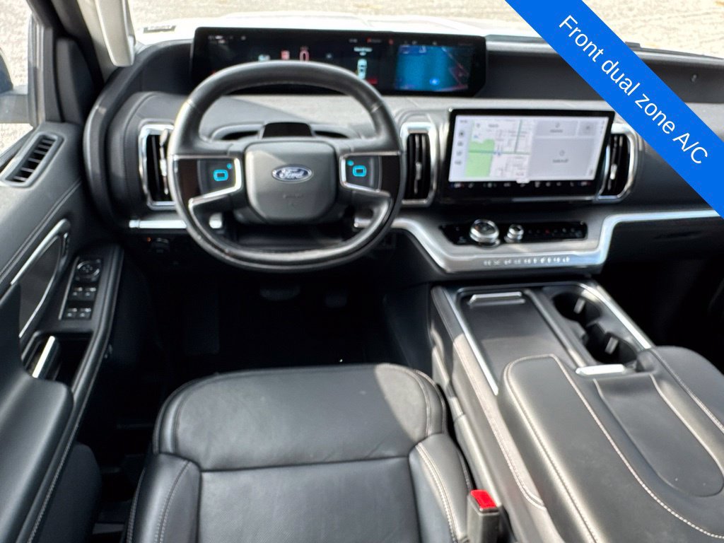 Used 2025 Ford Expedition Max Platinum AWD/4WD image 5