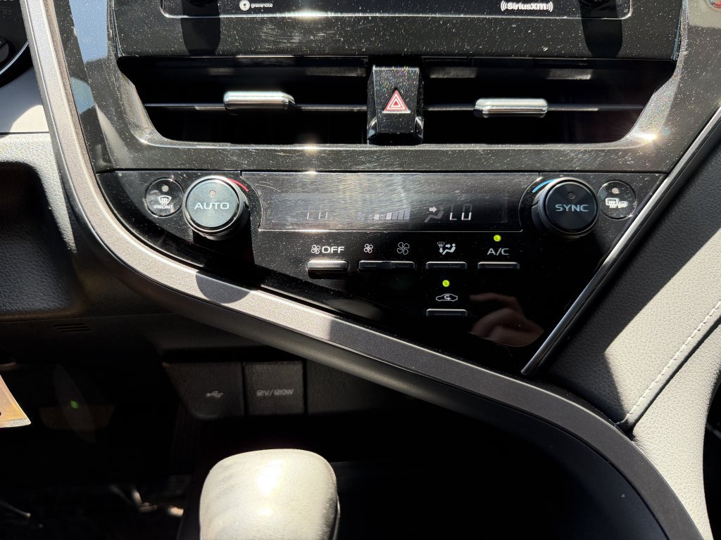 Used 2024 Toyota Camry SE FWD image 21