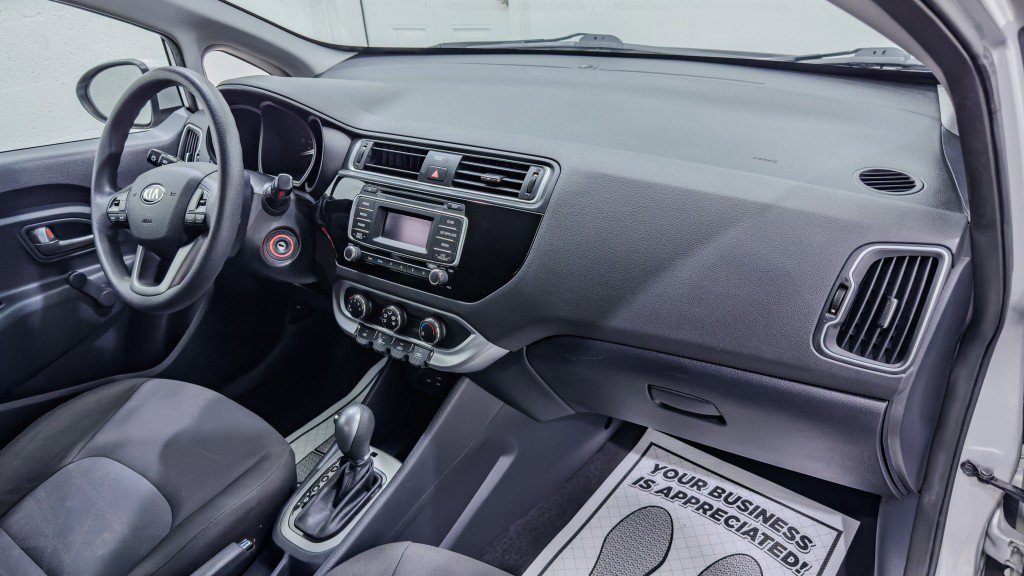 Used 2016 Kia Rio LX image 19