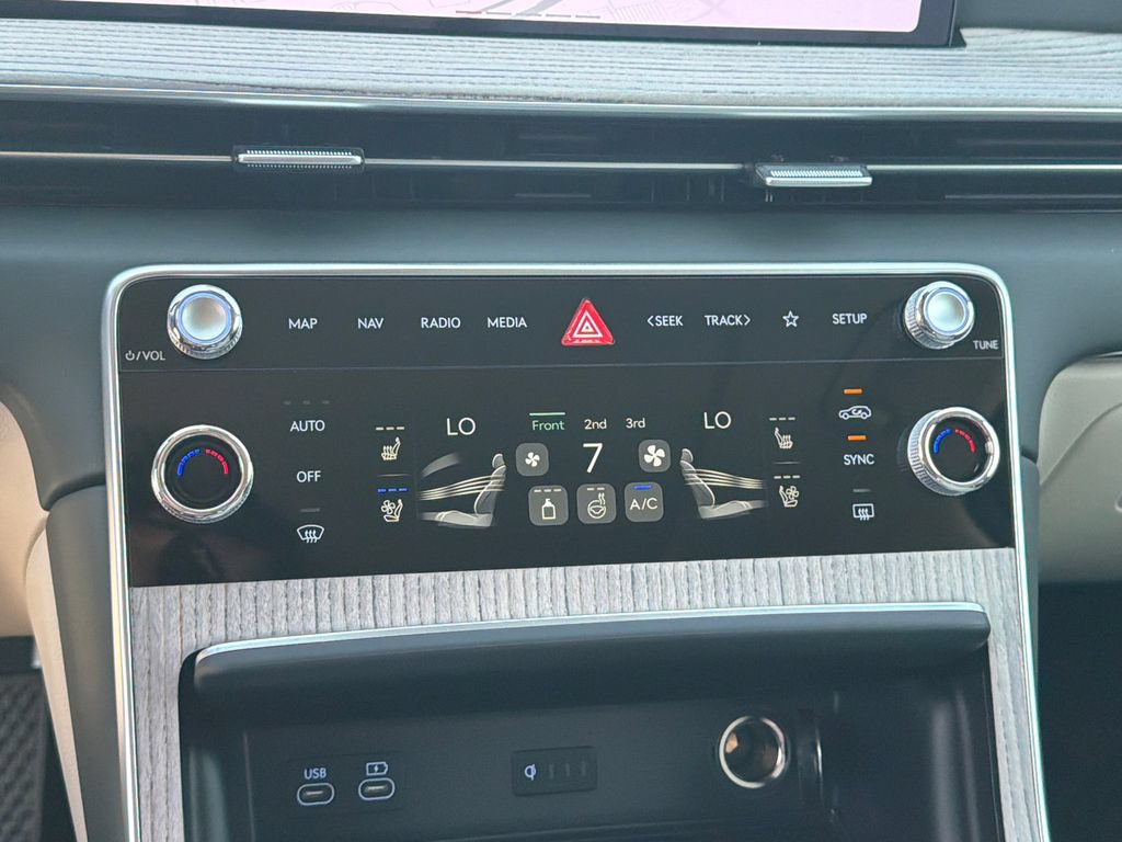 New 2027 Genesis GV80 3.5T Prestige AWD/4WD image 34