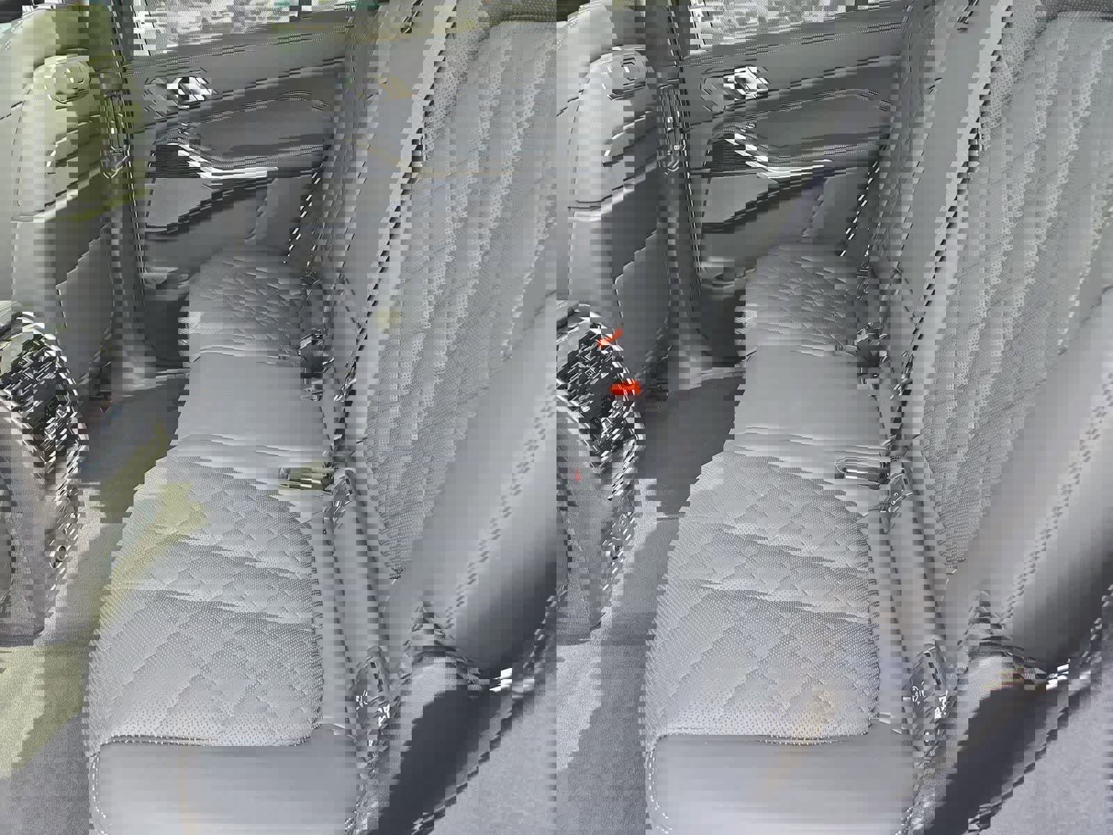 Used 2024 BMW X7 xDrive40i w/ M Sport Package image 18