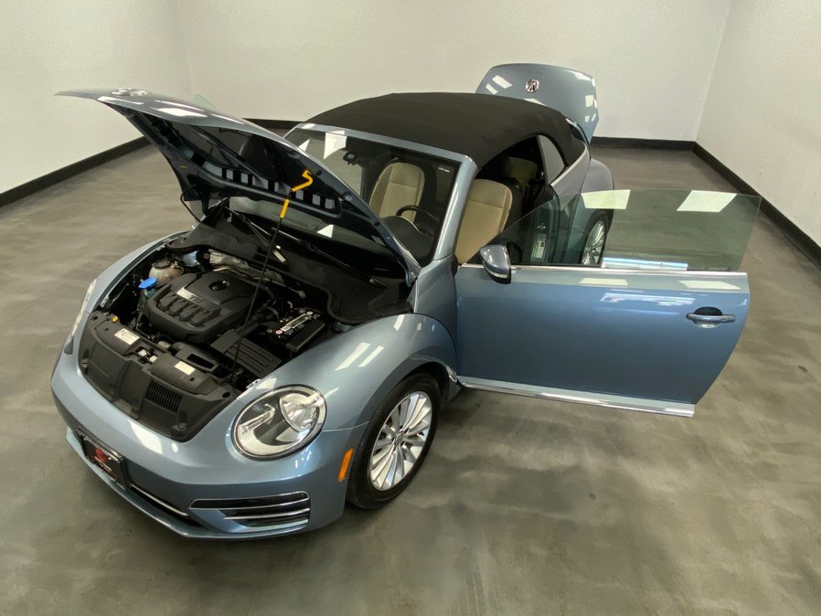 Used 2019 Volkswagen Beetle 2.0T SE FWD image 48