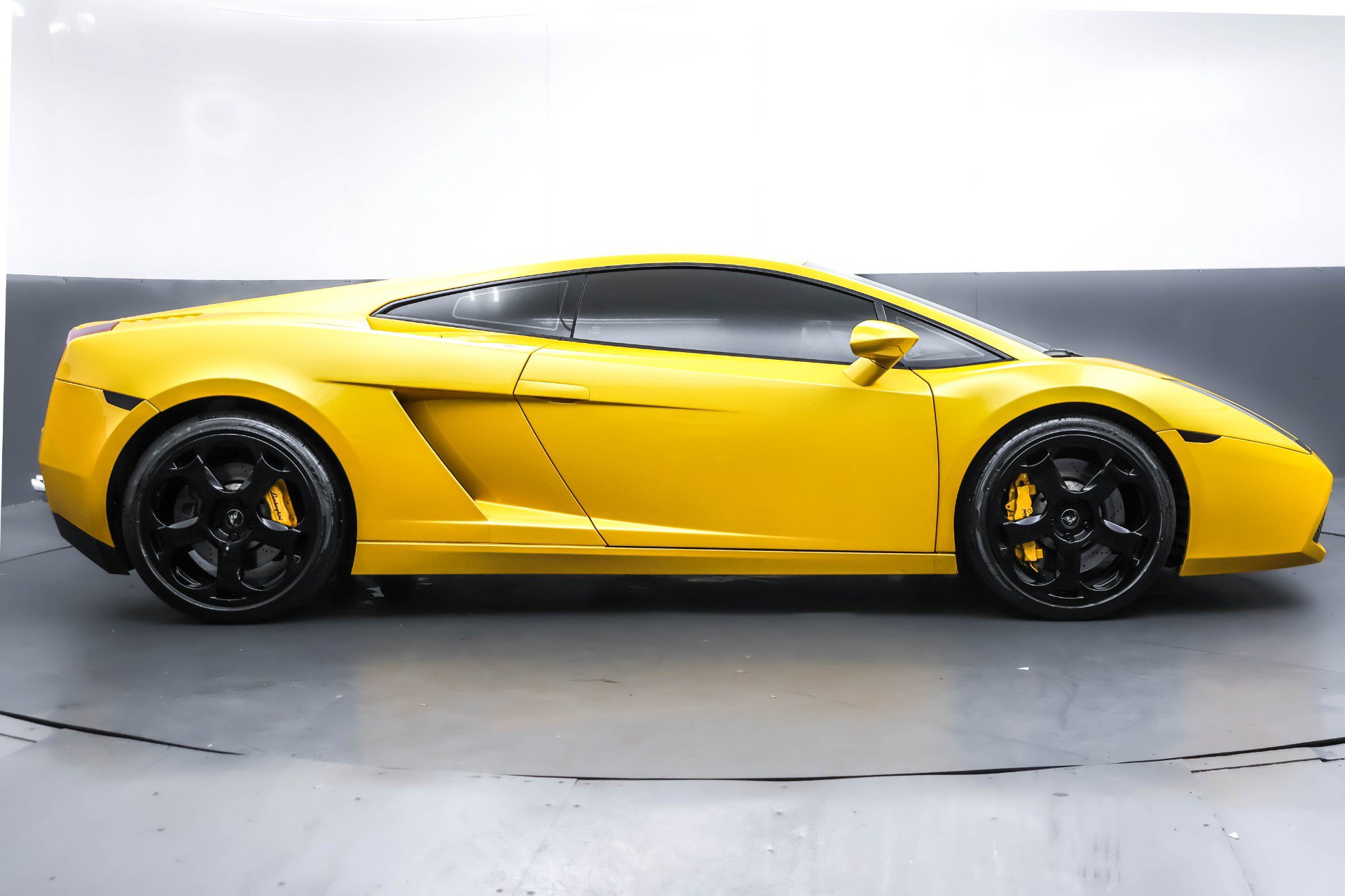 Used 2004 Lamborghini Gallardo AWD/4WD image 3