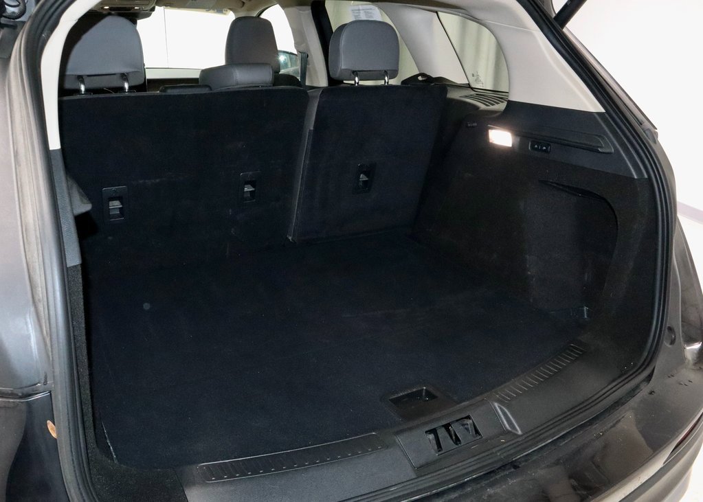 Used 2024 Lincoln Corsair Reserve w/ Equipment Group 201A image 15