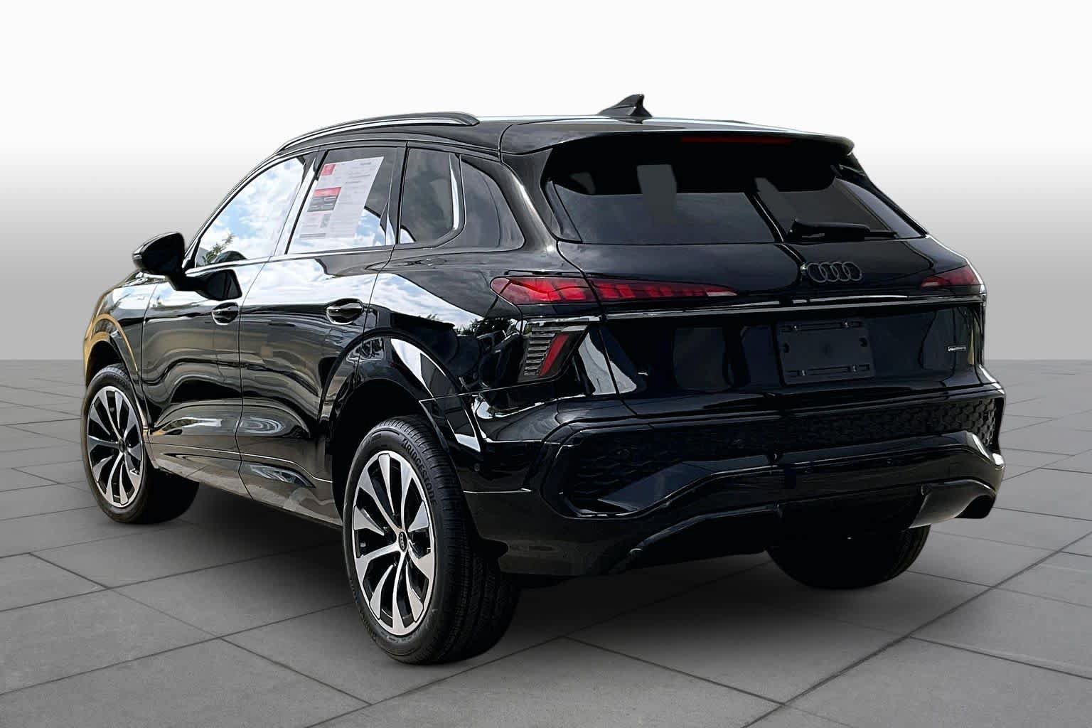 Used 2026 Audi Q3 quattro 2.0T AWD/4WD image 12