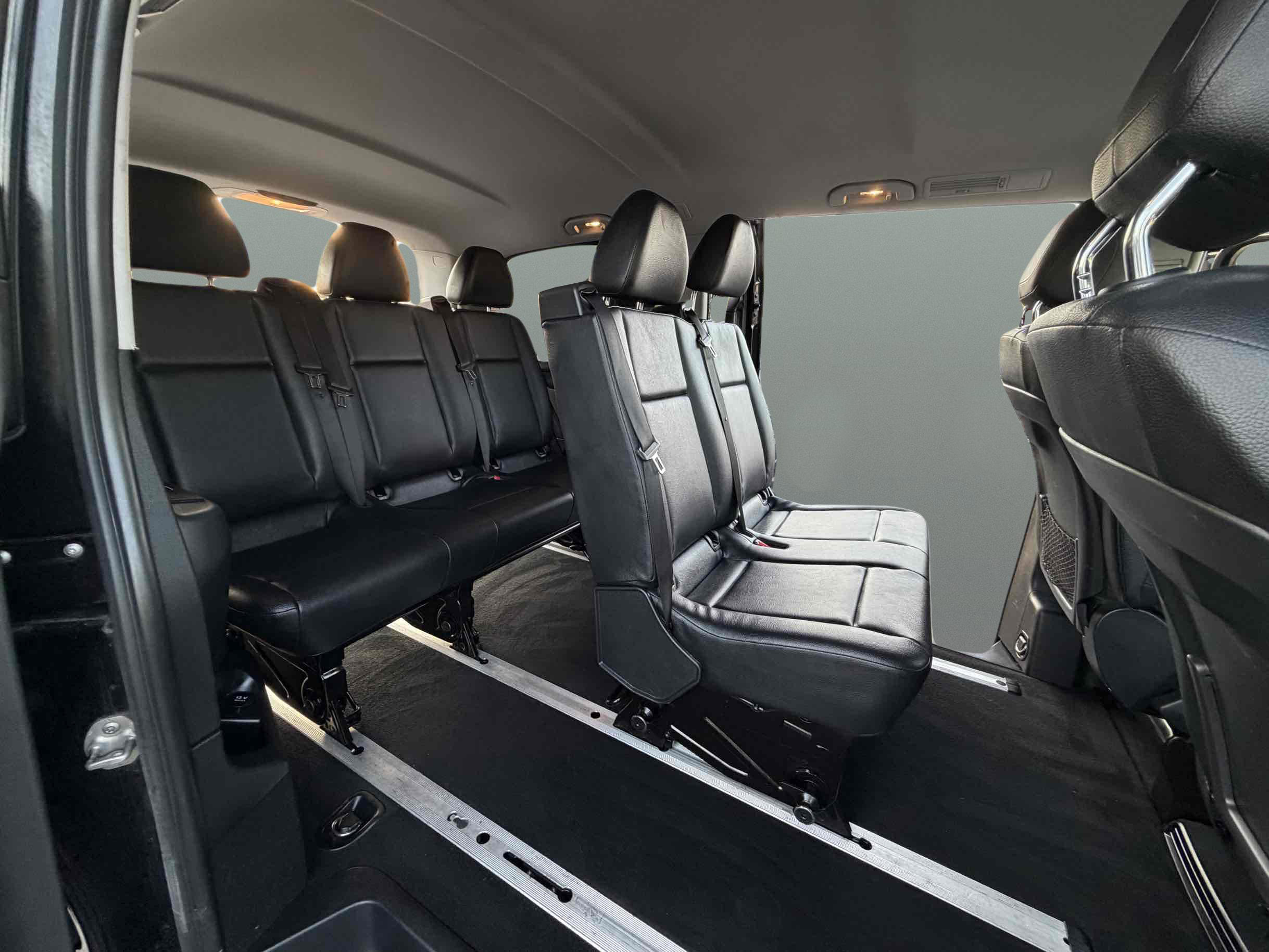 Used 2016 Mercedes-Benz Metris Passenger image 13