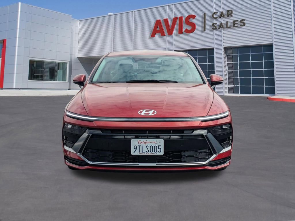 Used 2025 Hyundai Sonata SEL FWD image 2