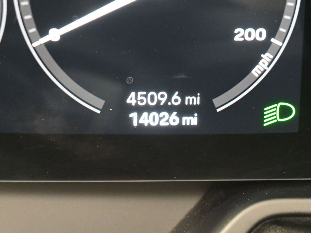 Used 2022 Porsche 911 Carrera image 21