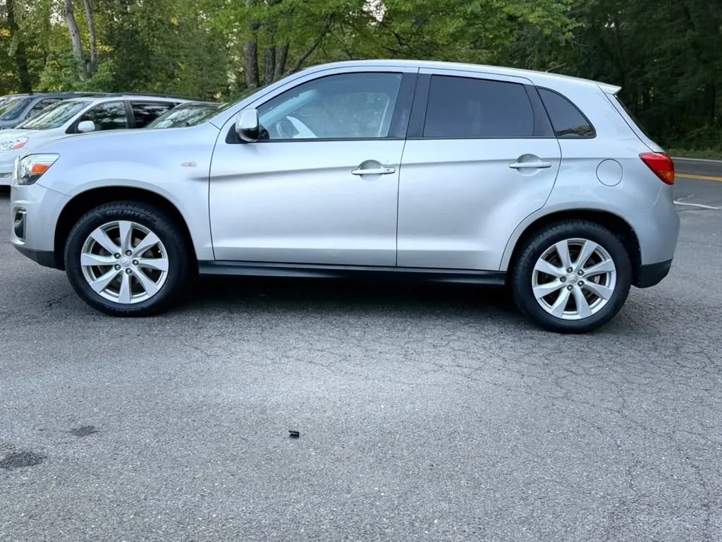 Used 2013 Mitsubishi Outlander Sport ES AWD/4WD image 4