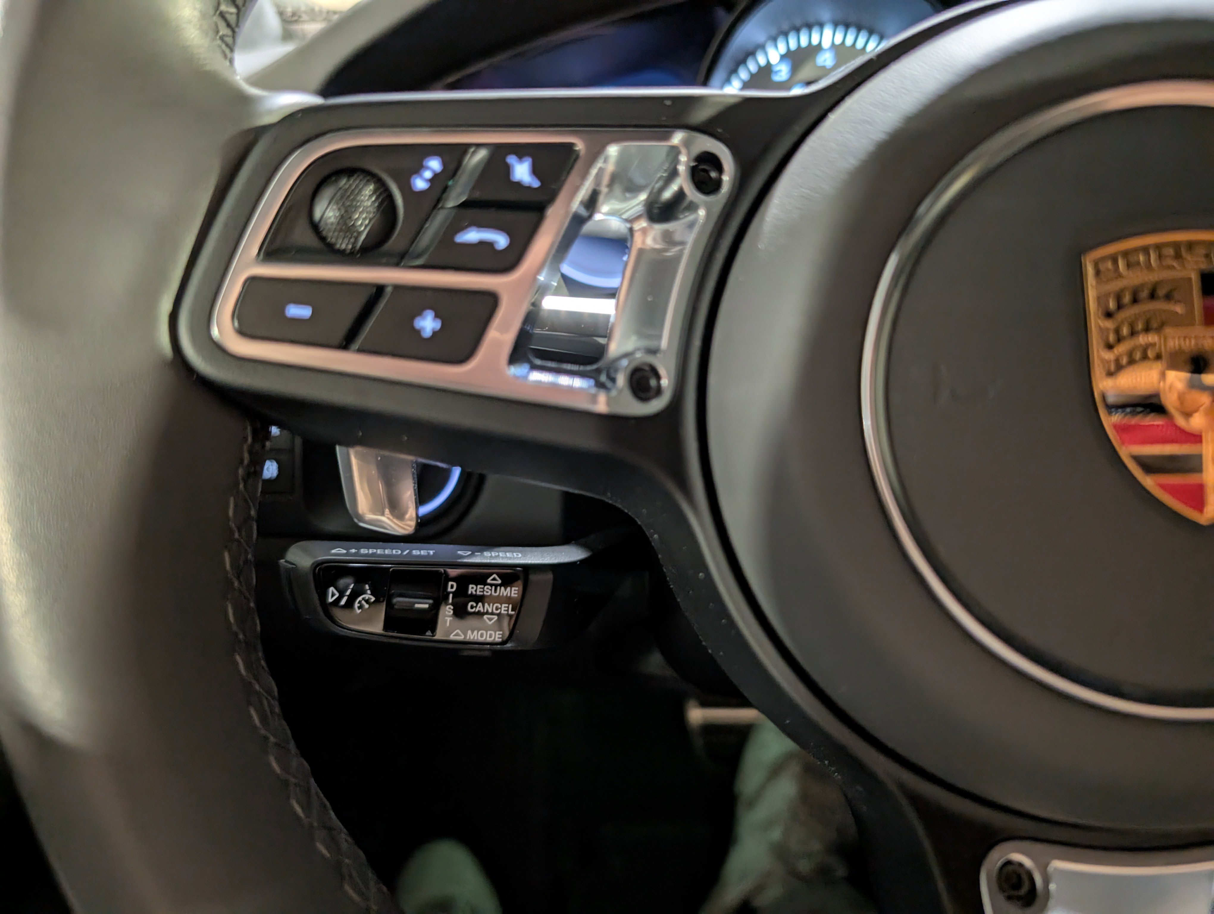 Certified 2023 Porsche Cayenne Turbo S image 30