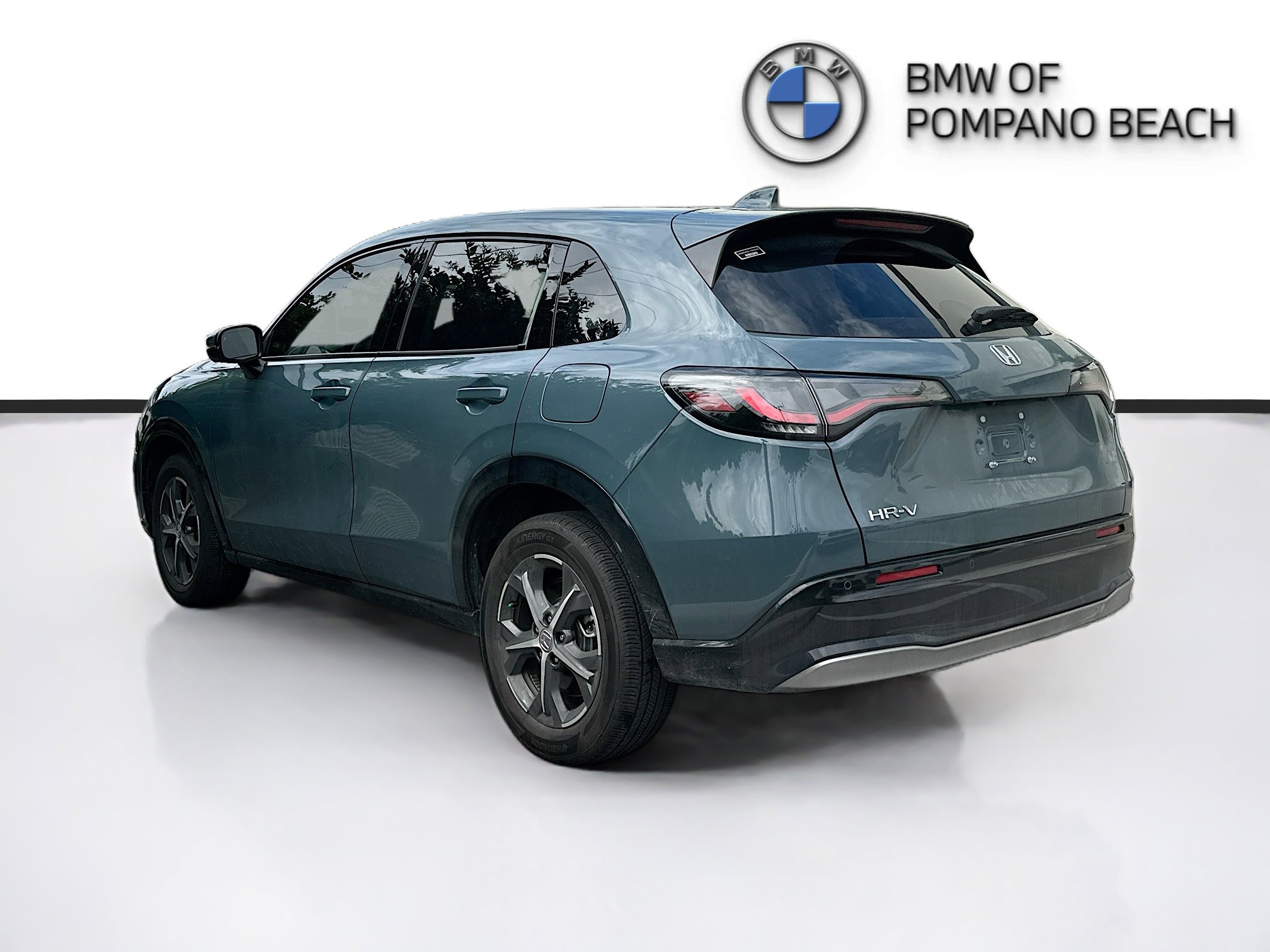 Used 2025 Honda HR-V EX-L image 3