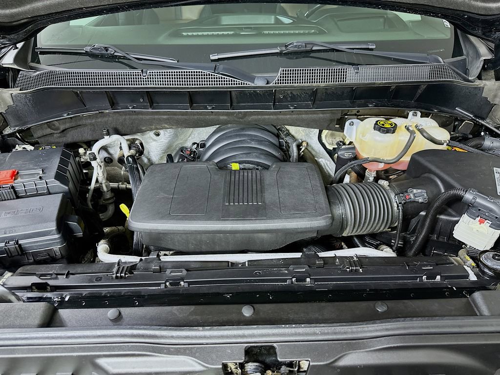 Used 2021 Chevrolet Silverado 1500 High Country w/ Technology Package AWD/4WD image 9