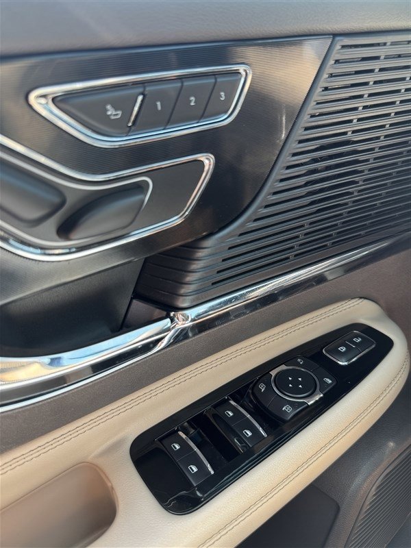 Used 2022 Lincoln Corsair AWD w/ Equipment Group 101A image 20