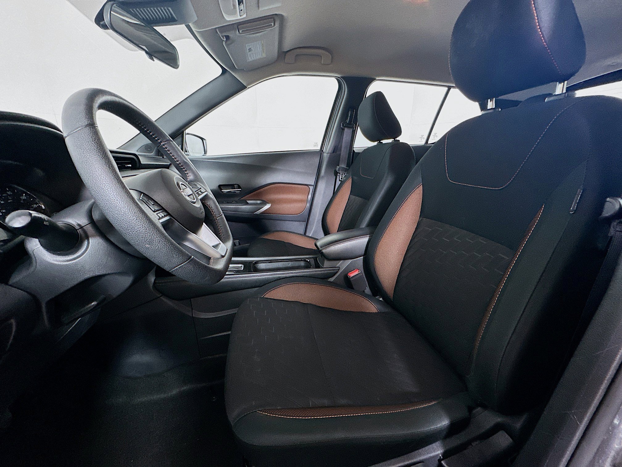 Used 2024 Nissan Kicks SR image 13