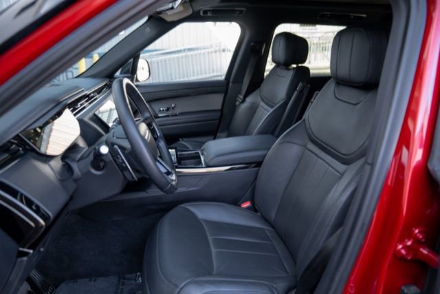 Used 2024 Land Rover Range Rover Sport SE image 36