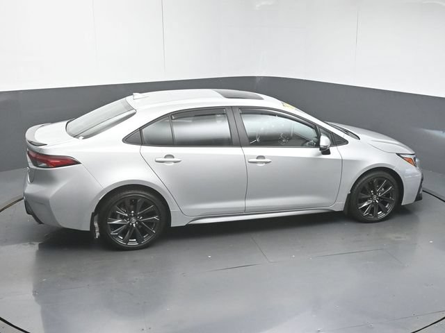 Used 2025 Toyota Corolla XSE FWD image 46