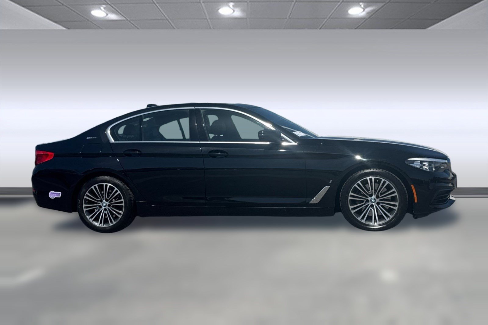Used 2019 BMW 530e RWD image 7