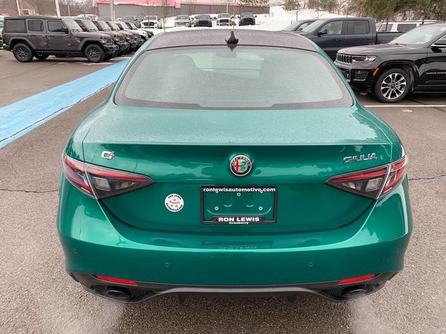 New 2026 Alfa Romeo Giulia AWD image 4