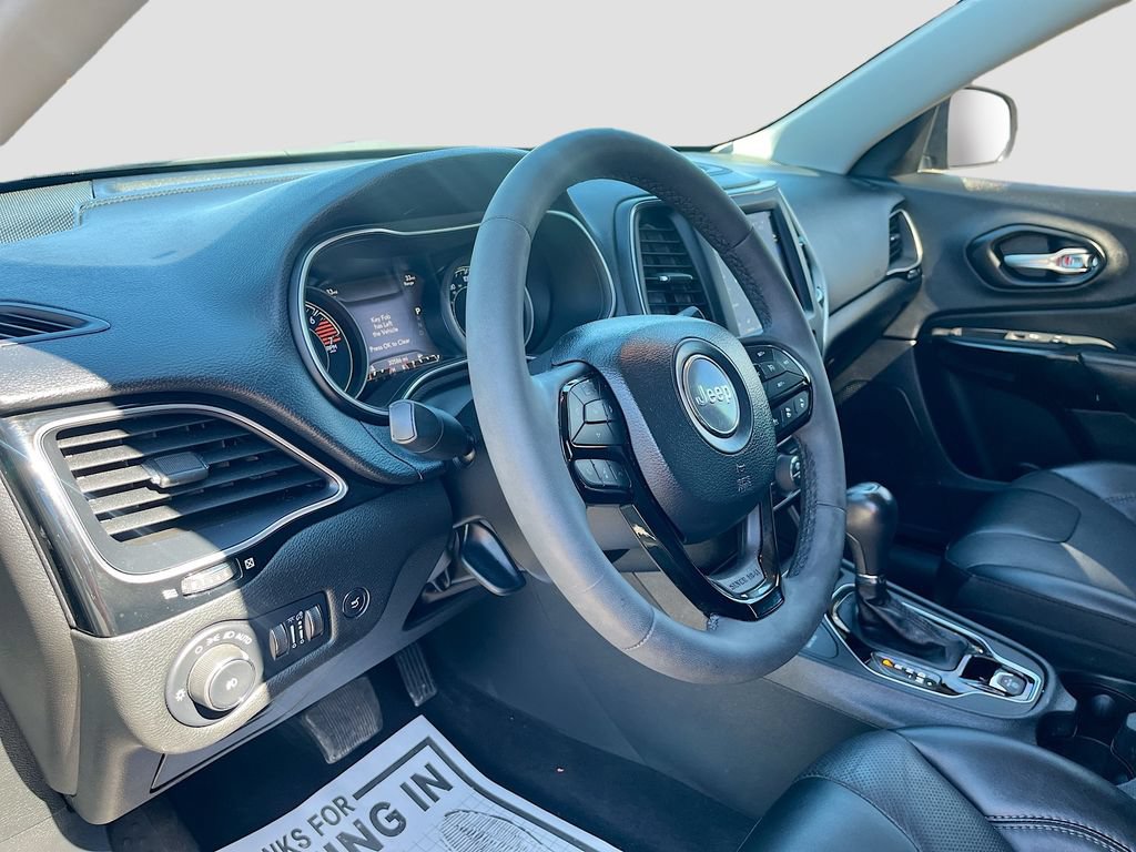 Used 2023 Jeep Cherokee Altitude Lux AWD/4WD image 9