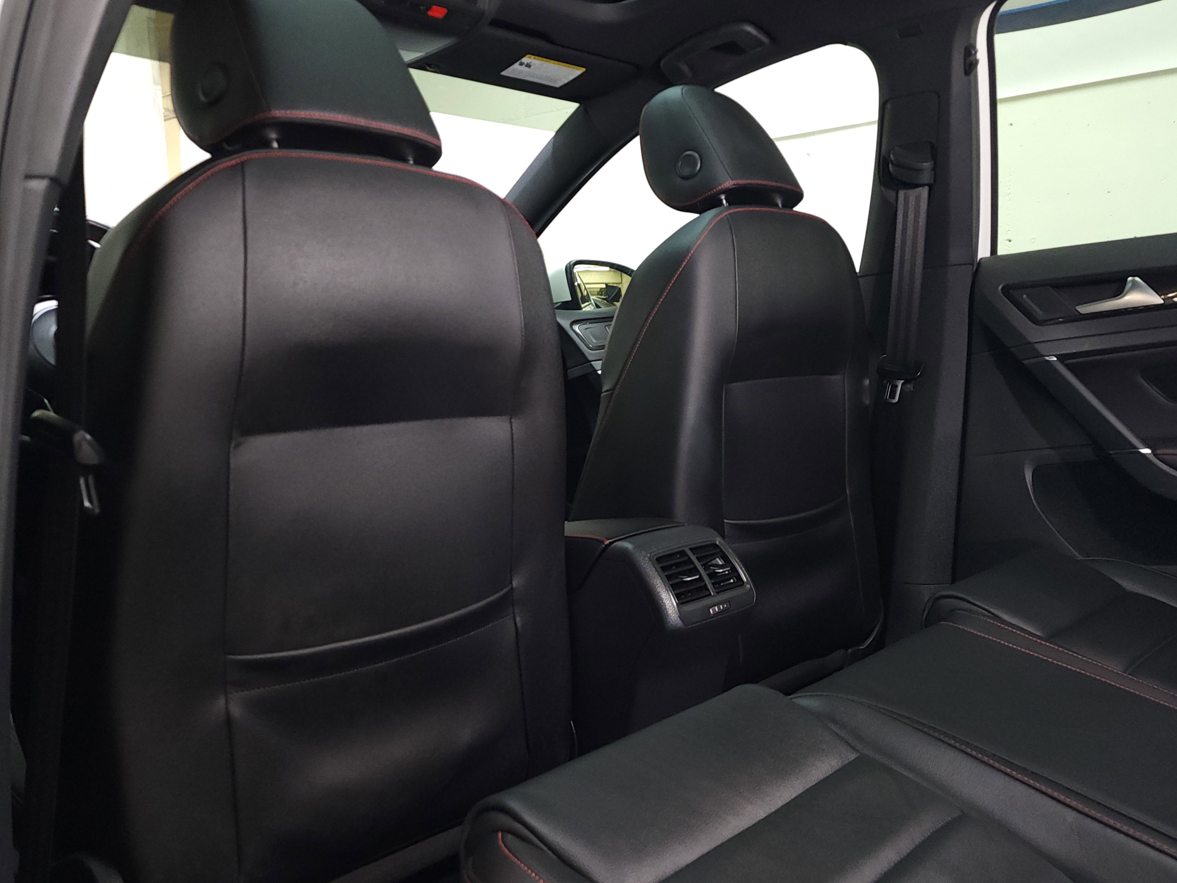 Used 2017 Volkswagen GTI Autobahn image 16