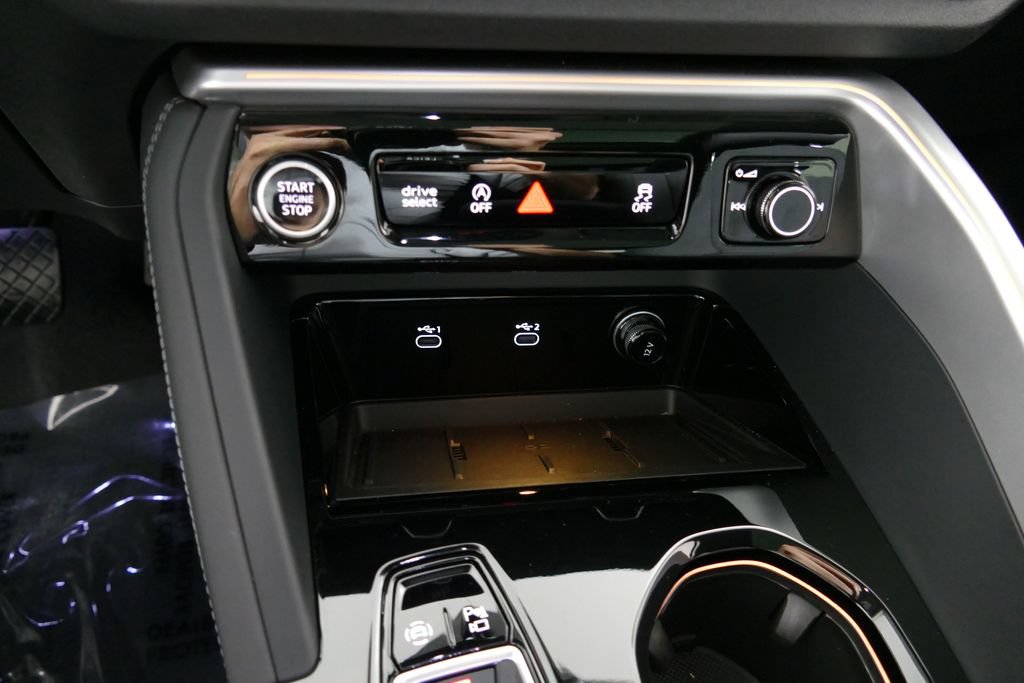 Certified 2025 Audi Q5 Premium w/ Convenience Package AWD/4WD image 20