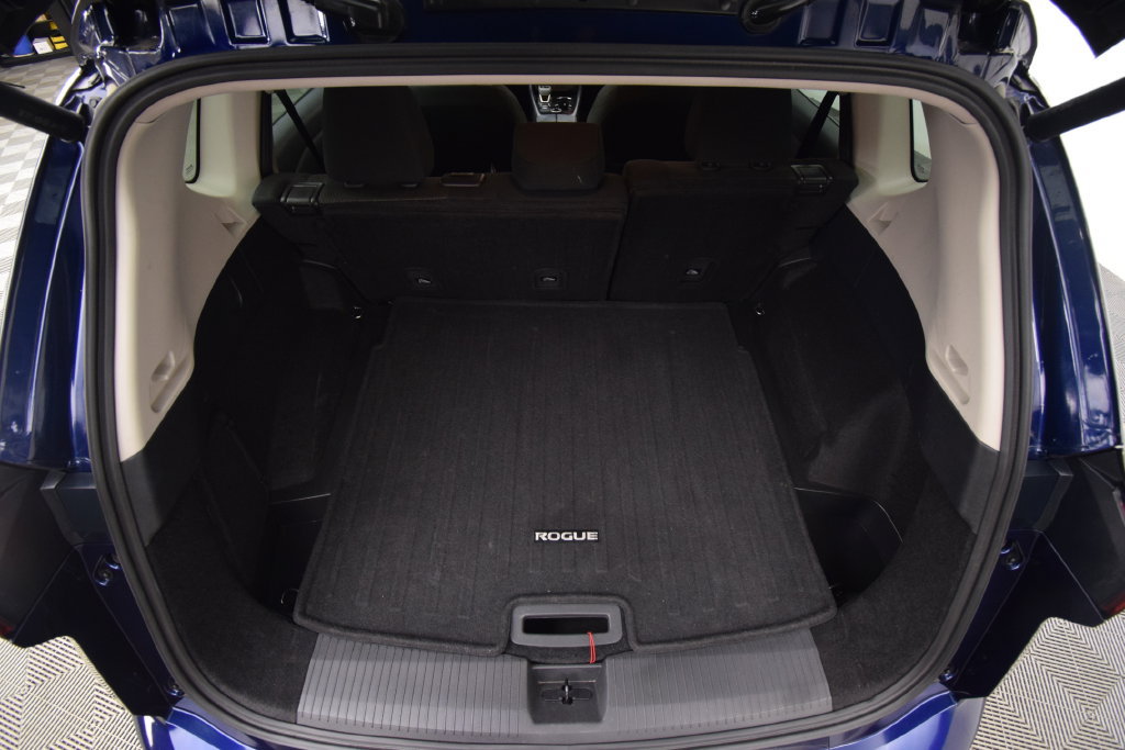 Used 2025 Nissan Rogue SV AWD/4WD image 24