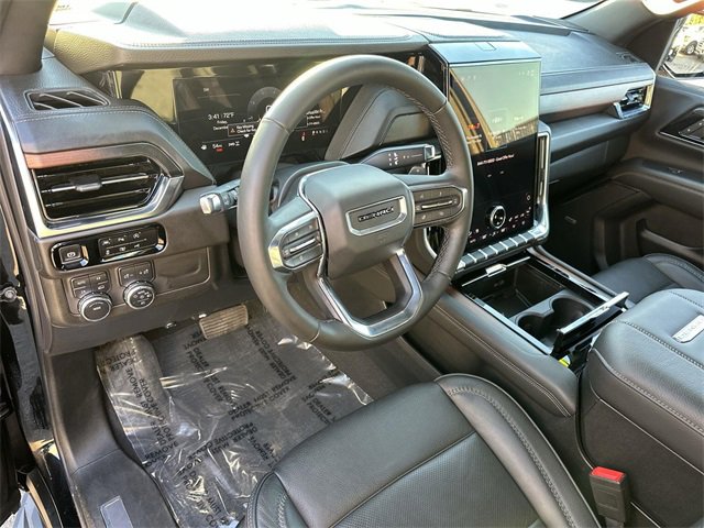 Used 2025 GMC Yukon Denali image 9