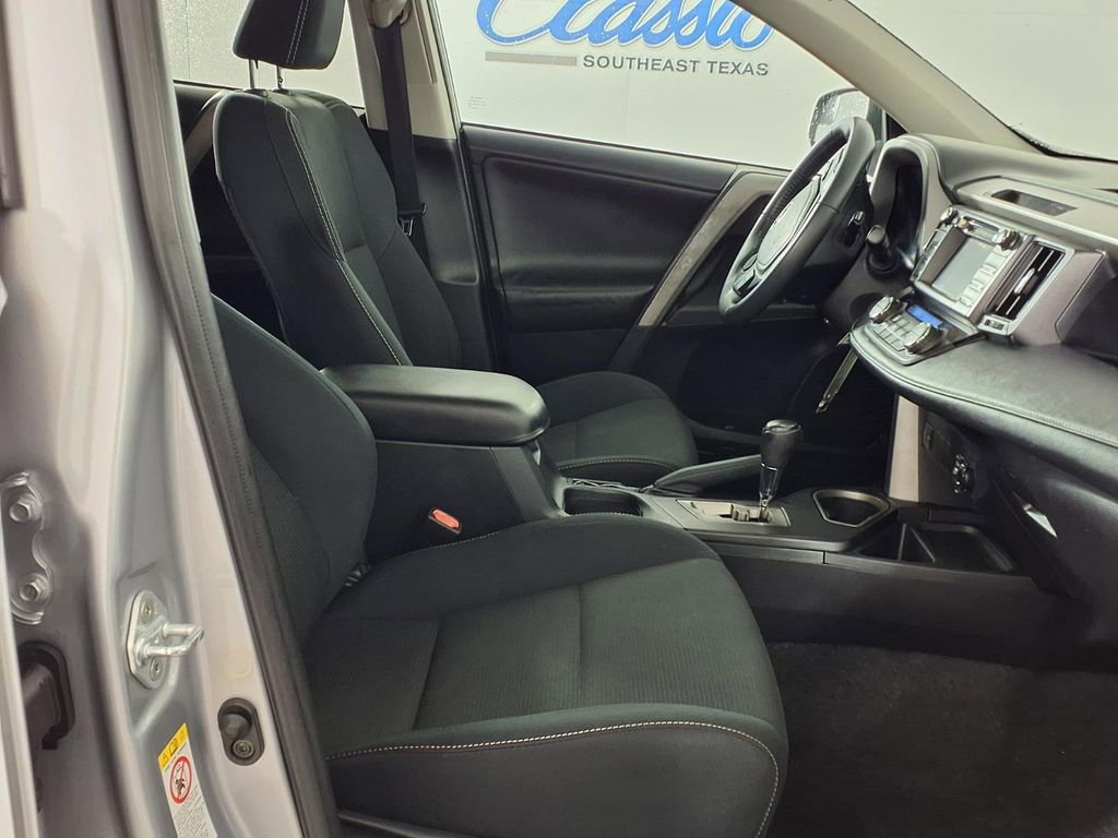 Used 2017 Toyota RAV4 XLE image 10