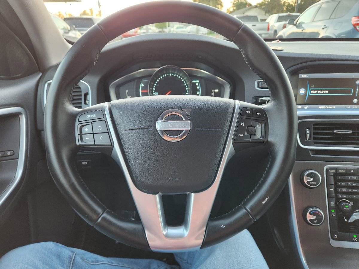 Used 2015 Volvo V60 T5 Premier image 21