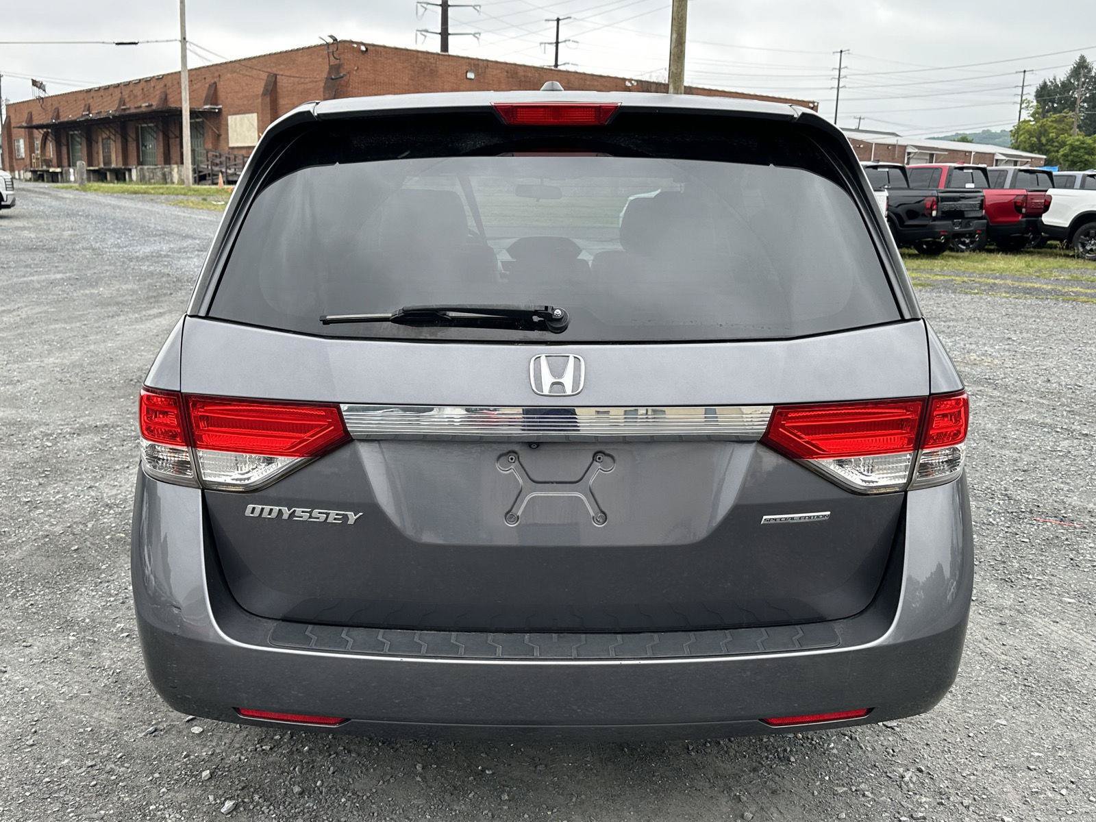 Used 2016 Honda Odyssey SE image 7