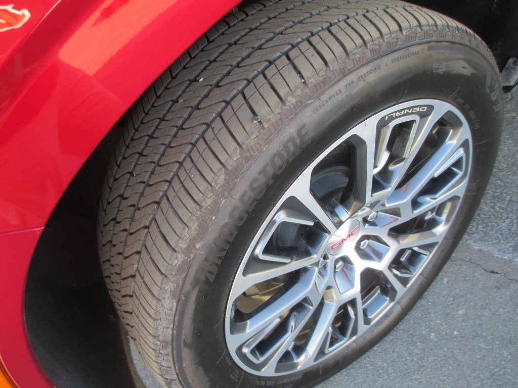 Certified 2025 GMC Yukon Denali w/ Denali Reserve Package image 12