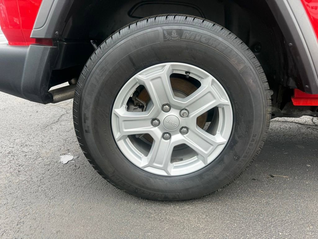 Used 2019 Jeep Wrangler Sport AWD/4WD image 38