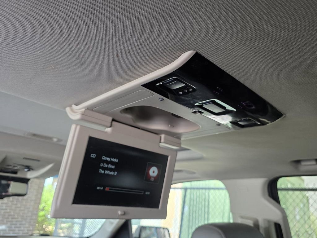 Used 2016 GMC Yukon XL Denali w/ Open Road Package image 11