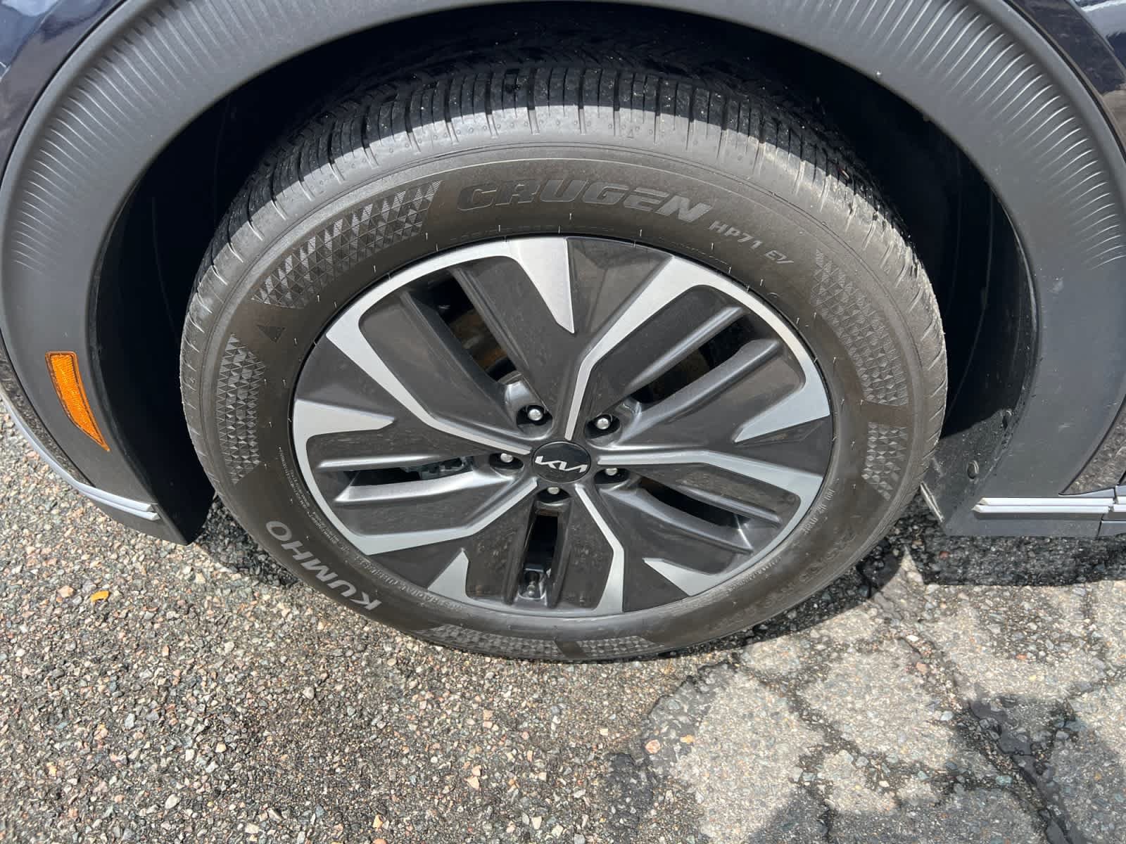 Certified 2024 Kia EV6 Light RWD image 10