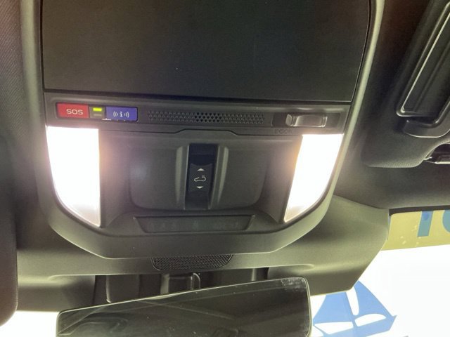 Used 2025 Subaru Forester Touring AWD/4WD image 36
